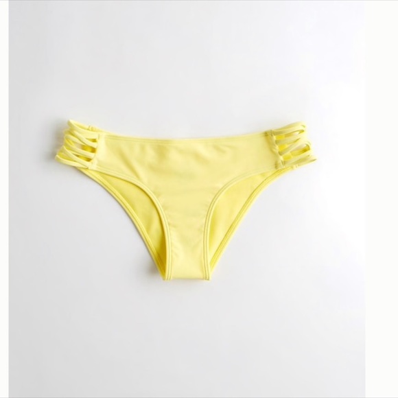 Hollister Tie-front scoop bikini top and bottoms - Picture 4 of 7